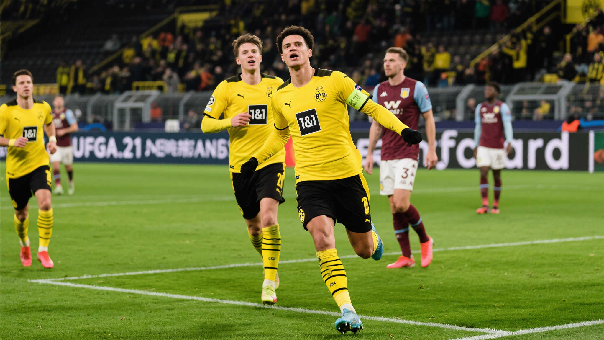 欧冠意甲双料亚军险翻车!多特捧首胜跻身小组第二 不过值得注意的是,多数业内人士认为这仅是一场“小型