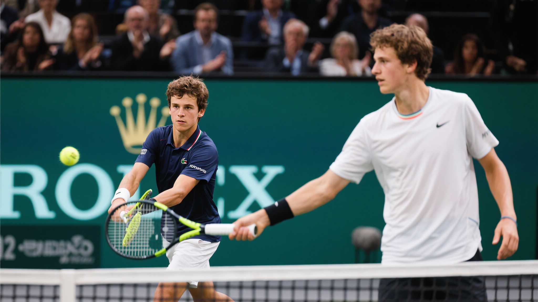 辛纳阿卡领跑ATP,德雷珀晋升温网4号种子,德约跌至第六 值得注意的是,*22岁的意大利小将——尤尼奥·辛纳