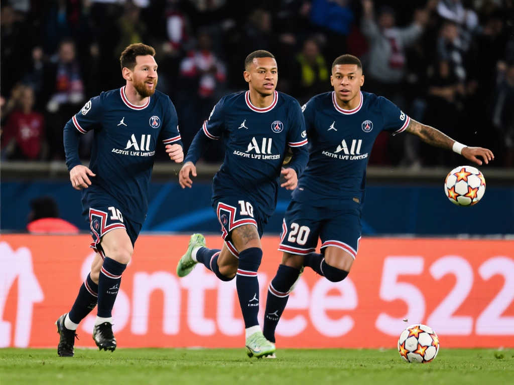 晨讯：巴黎与国米携手晋级欧冠决赛